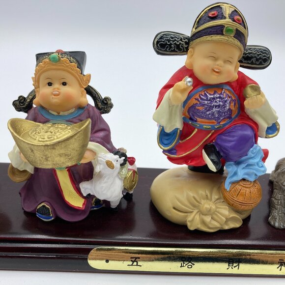 Five Prosperity God Miniture Figurines With Wooden Stand, Vintage, Handpainted - Picture 5 of 11